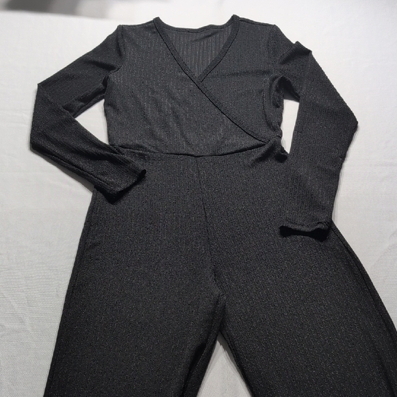 Elegant Black Long Jumpsuit Pants Size Small NWOT - Picture 1 of 6
